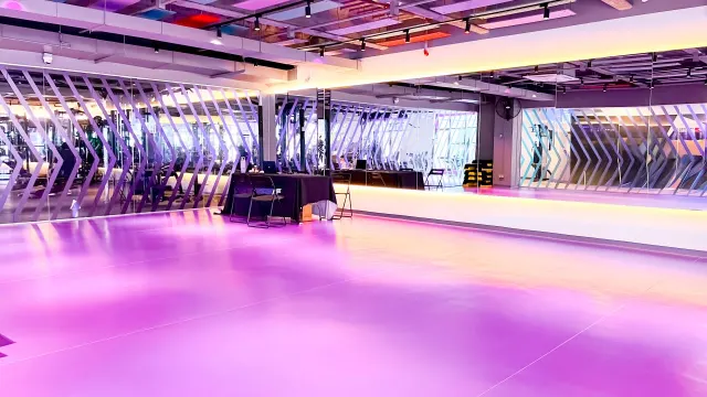 Anytime Fitness Rivercity: Lokasi Gym di Kuala Lumpur 1 Ruang latihan di Anytime Fitness Rivercity