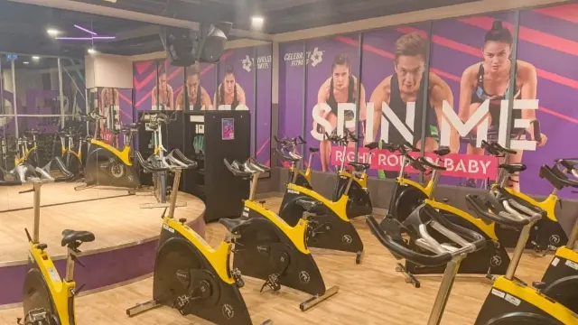 Gym di Cyberjaya: Lokasi, Waktu & Panduan Keahlian 1 Studio berbasikal Celebrity Fitness DPulze di Cyberjaya