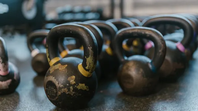 Gym di Kota Damansara, Malaysia 1 Imej ilustrasi latihan kecergasan untuk panduan gym di Kota Damansara; bukan foto pusat sebenar